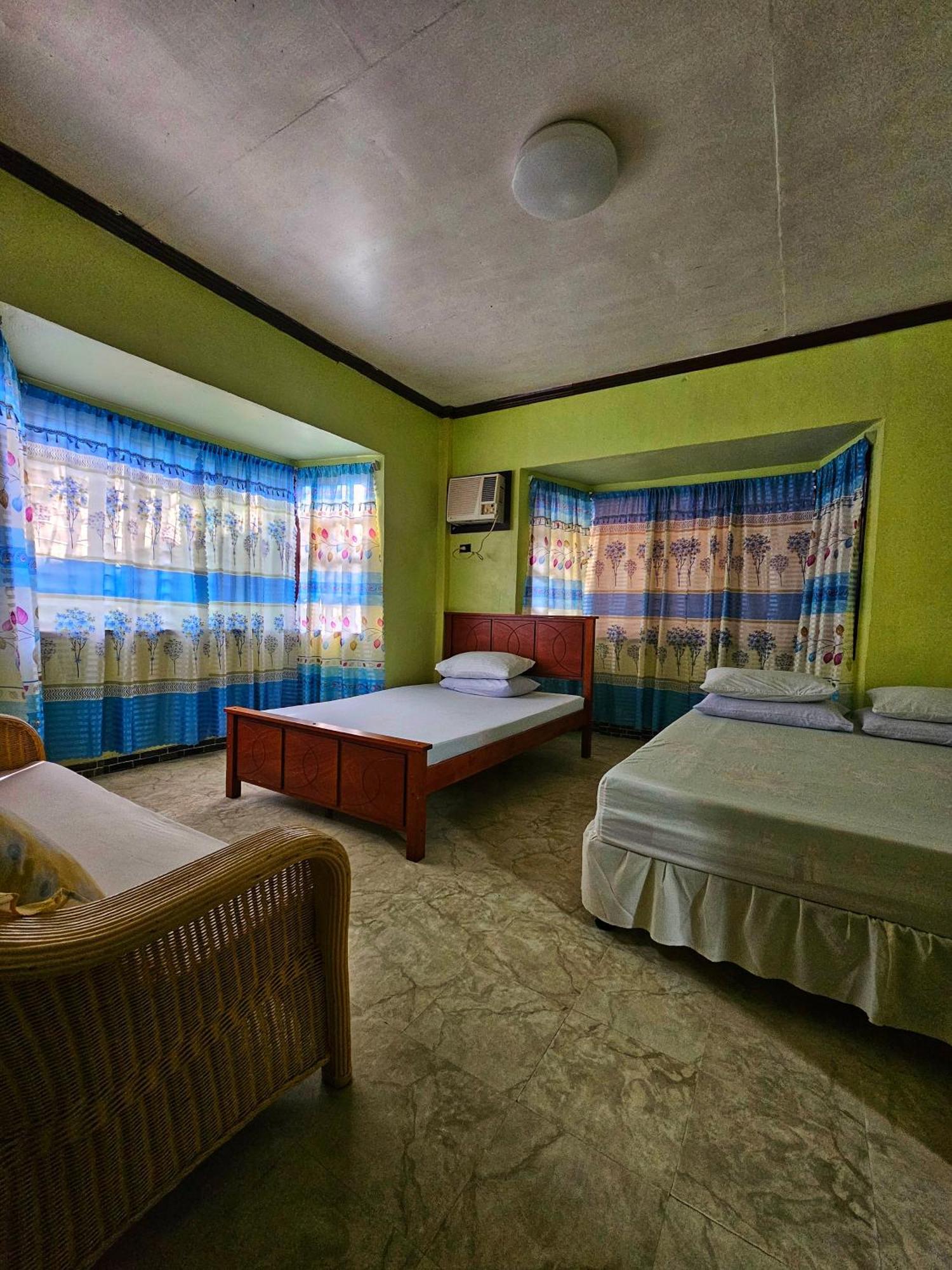 โบโฮล ซี บรีซ คอตเทจ แอนด์ รีสอร์ต Hotel Tawala  ภายนอก รูปภาพ