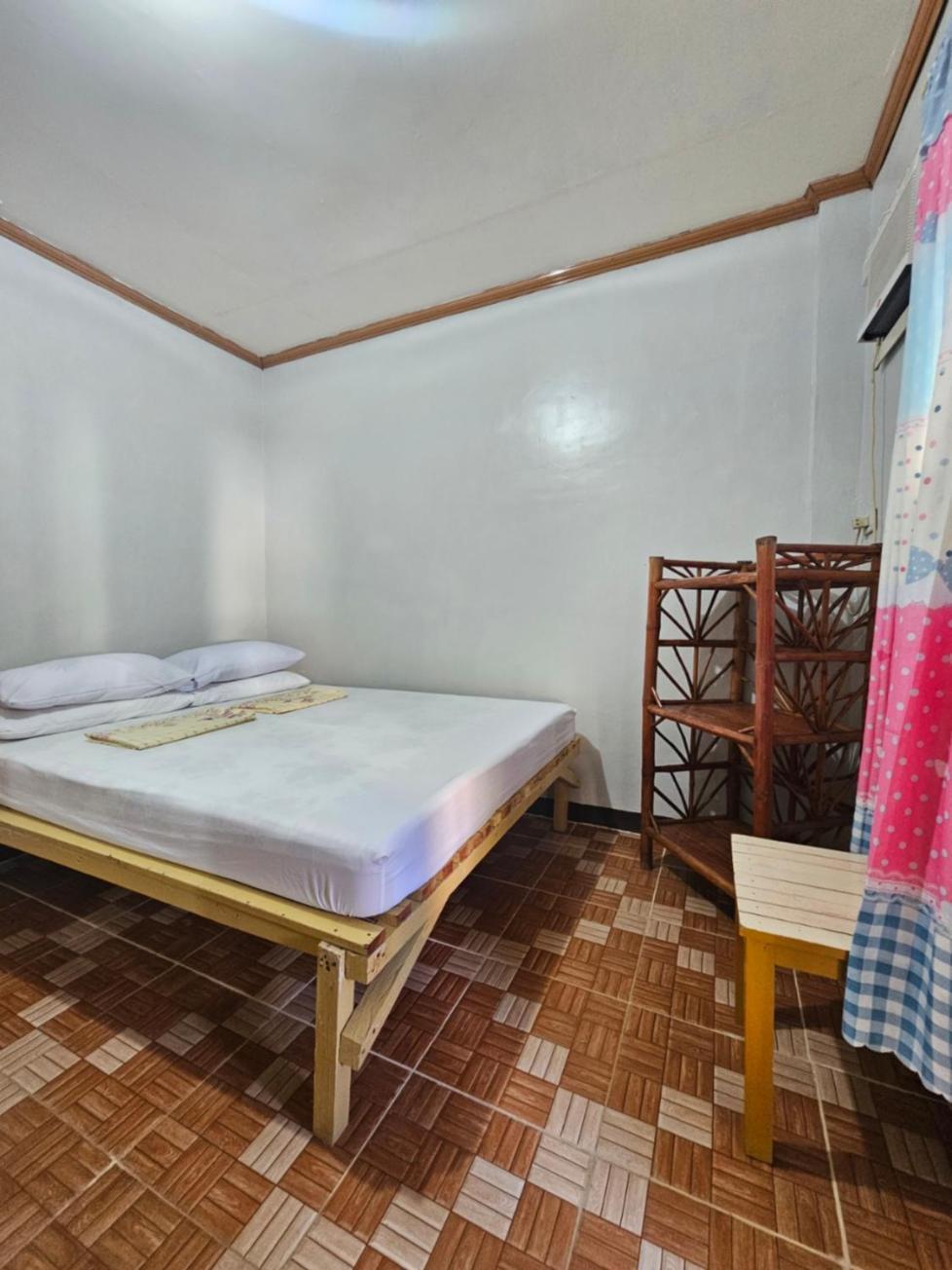 โบโฮล ซี บรีซ คอตเทจ แอนด์ รีสอร์ต Hotel Tawala  ภายนอก รูปภาพ