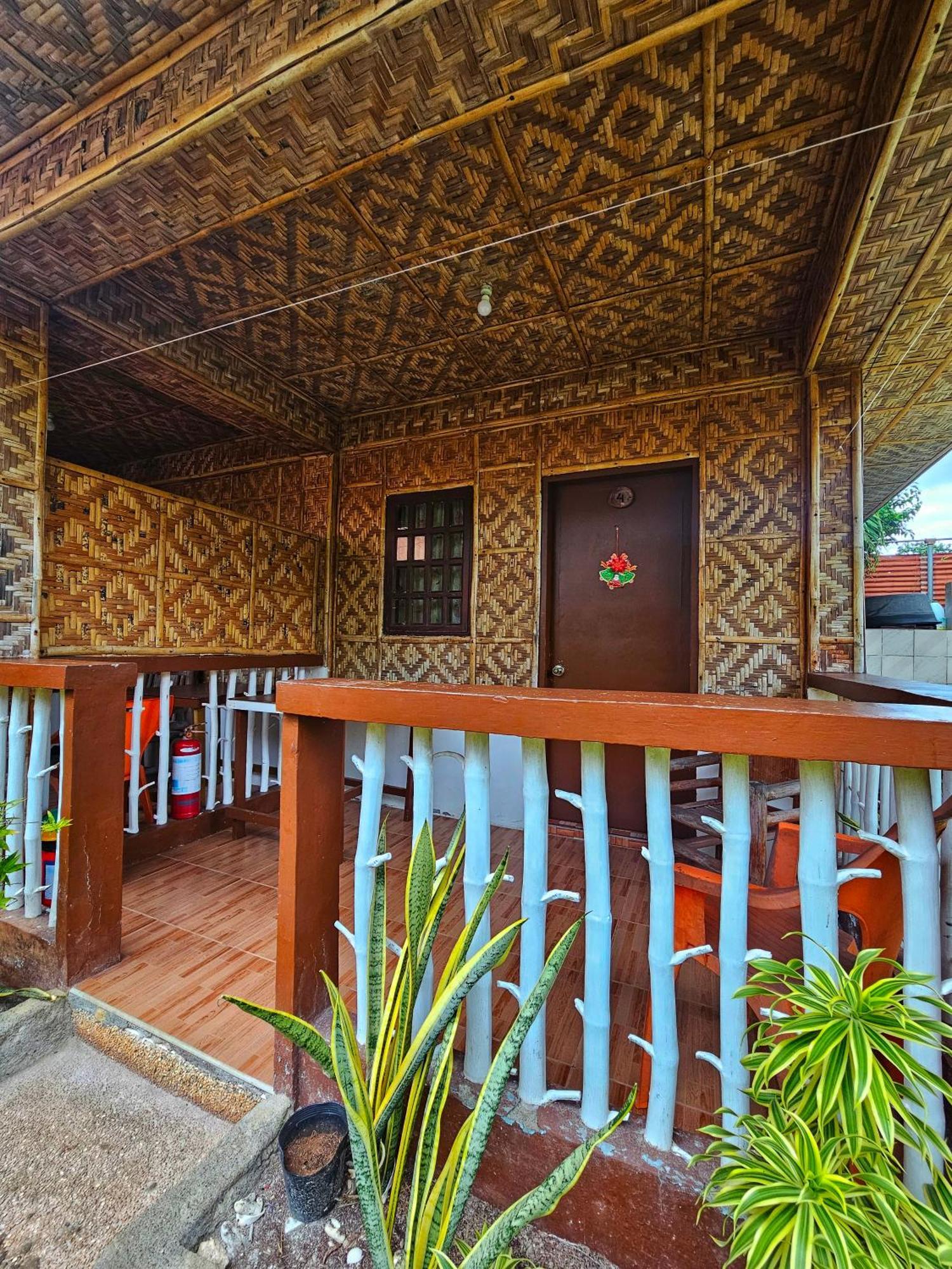 โบโฮล ซี บรีซ คอตเทจ แอนด์ รีสอร์ต Hotel Tawala  ภายนอก รูปภาพ