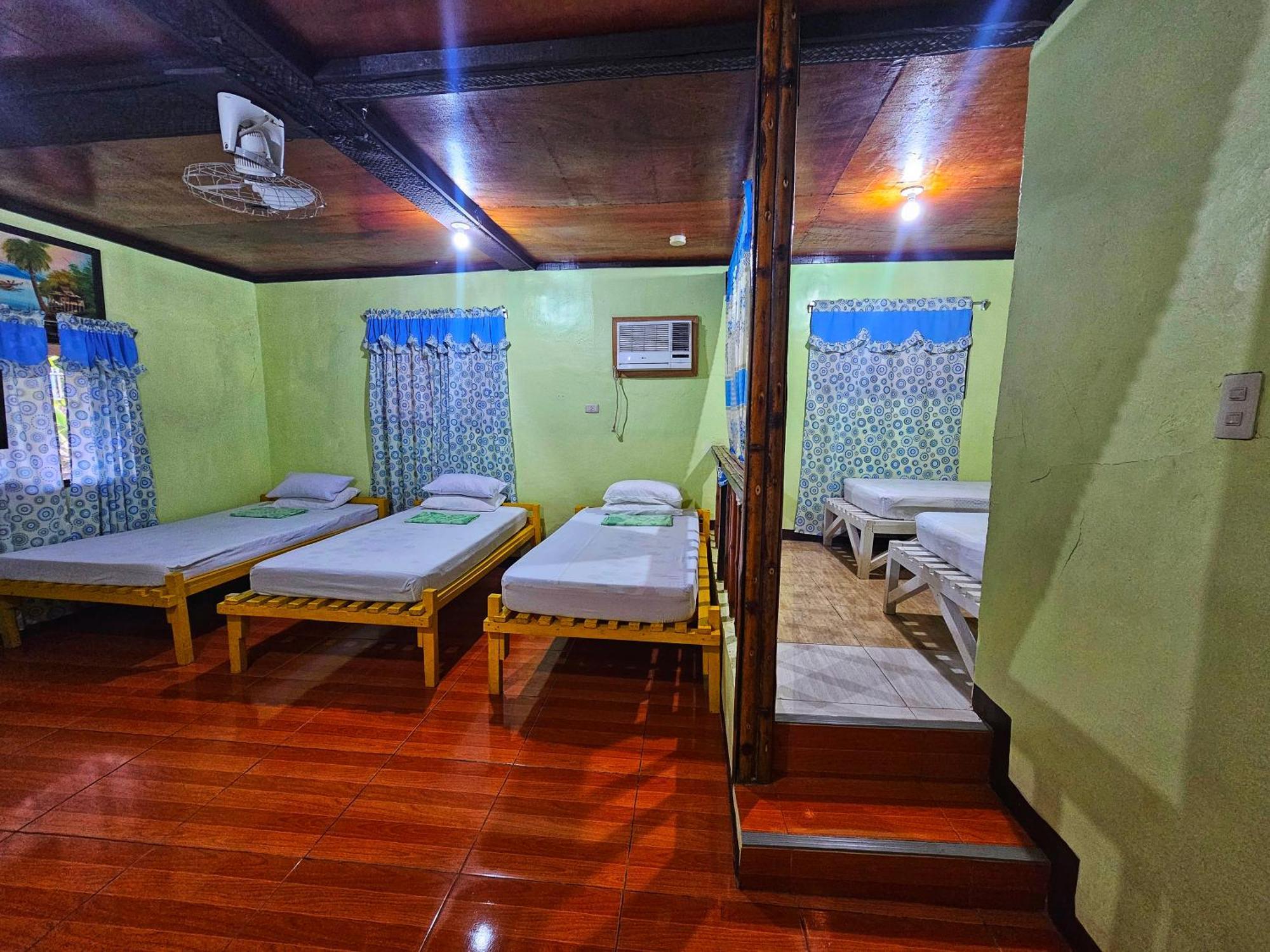 โบโฮล ซี บรีซ คอตเทจ แอนด์ รีสอร์ต Hotel Tawala  ภายนอก รูปภาพ