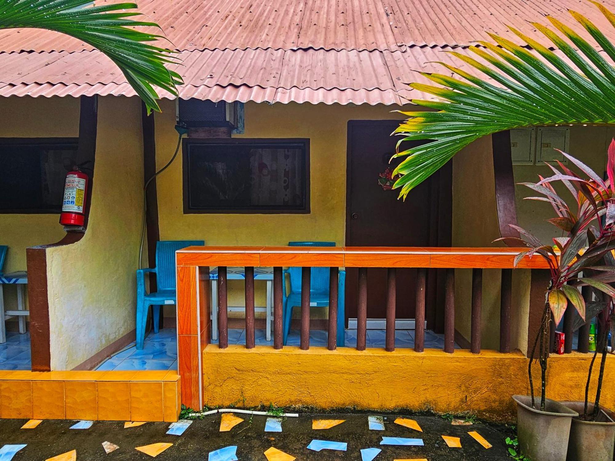 โบโฮล ซี บรีซ คอตเทจ แอนด์ รีสอร์ต Hotel Tawala  ภายนอก รูปภาพ