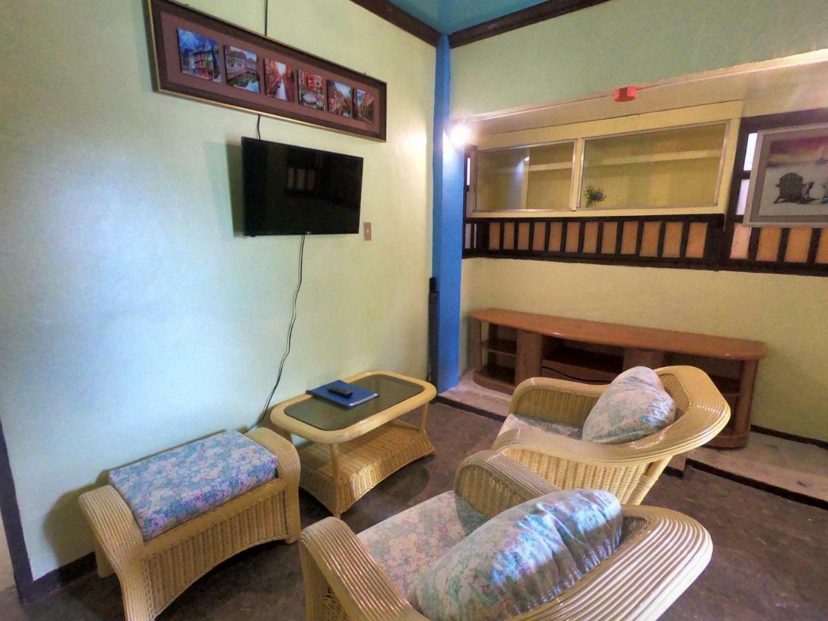 โบโฮล ซี บรีซ คอตเทจ แอนด์ รีสอร์ต Hotel Tawala  ภายนอก รูปภาพ
